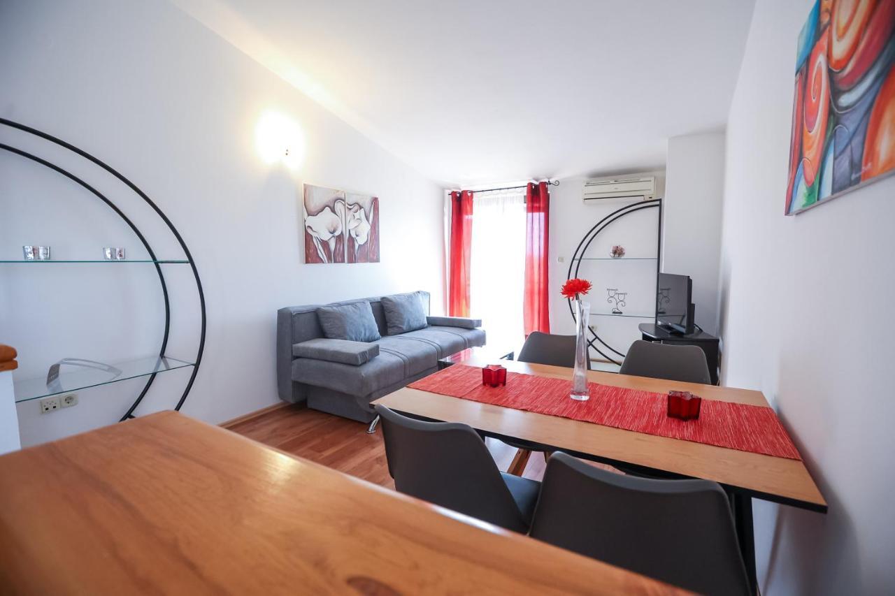 Apartament Pool Julia