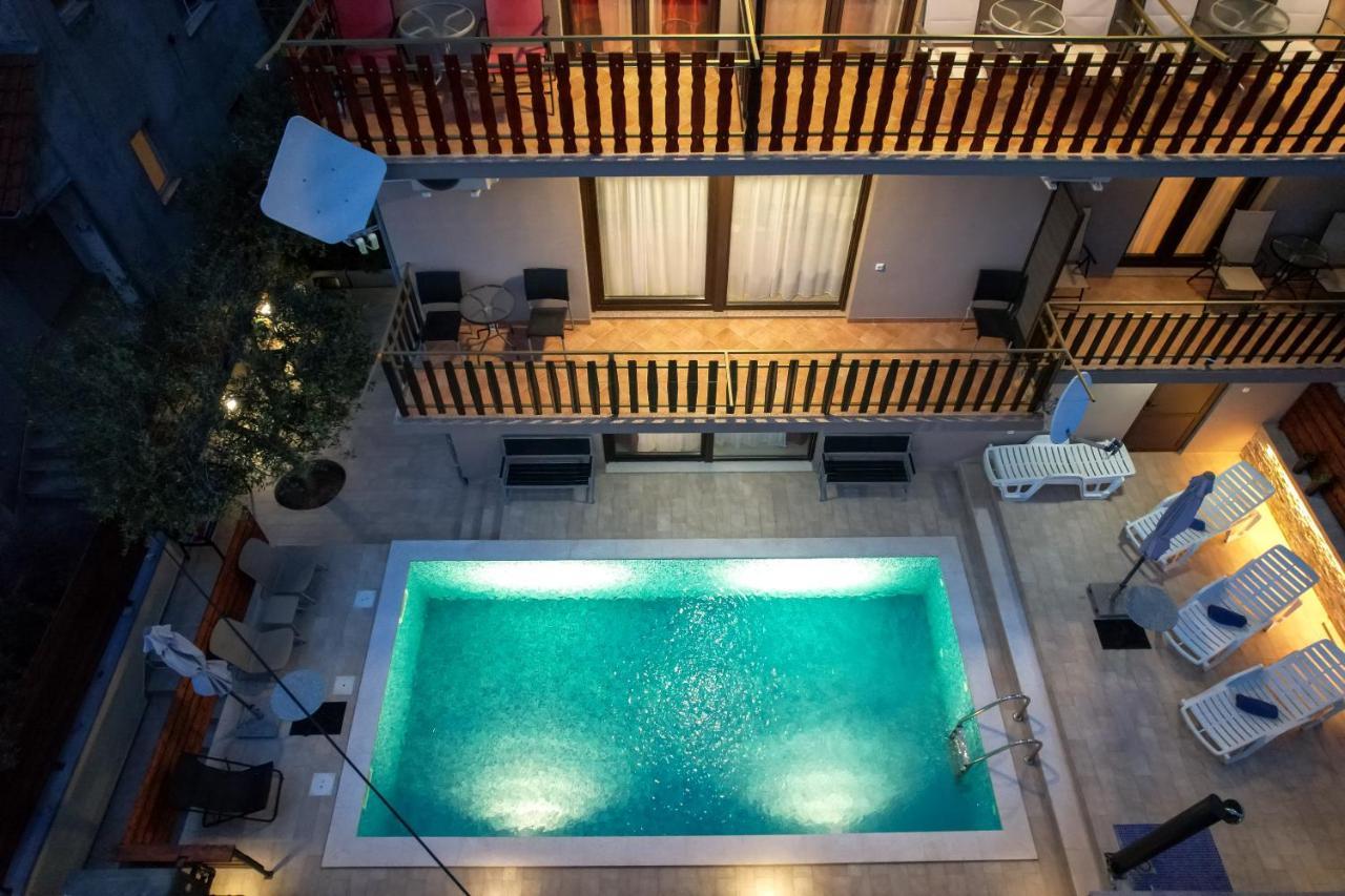Apartament Pool Julia *